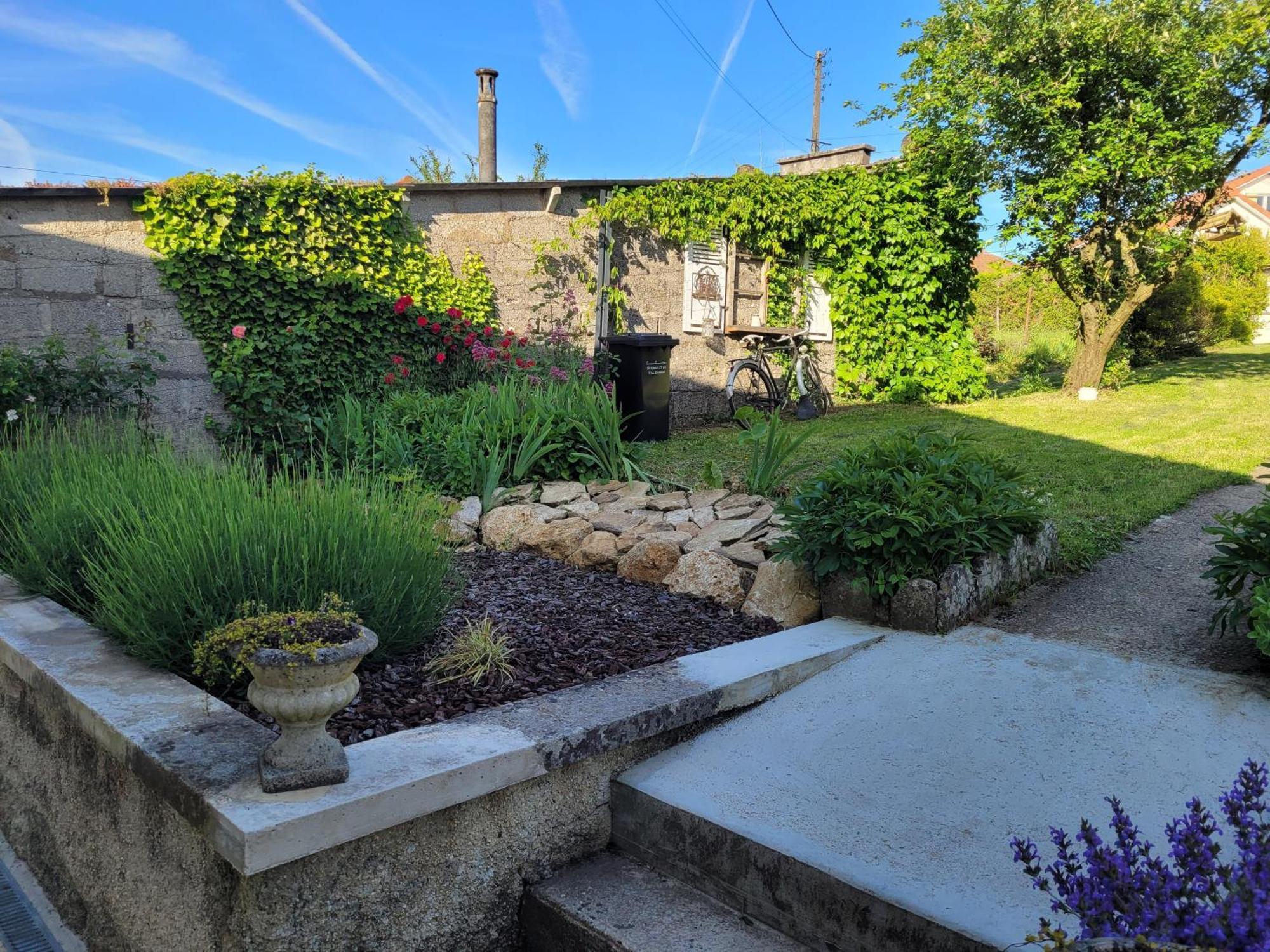 Maison Lombardi - Gite 6 Personnes 4 Etoiles Dun-sur-Meuse Esterno foto